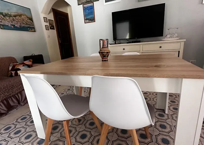 La Caletta Carloforte (Isola di San Pietro)